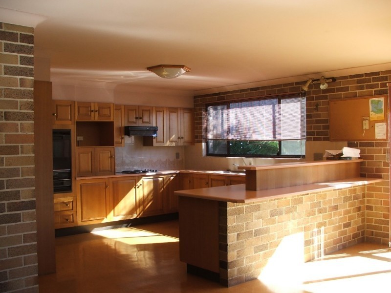 9 Yallambee Avenue, Armidale NSW 2350