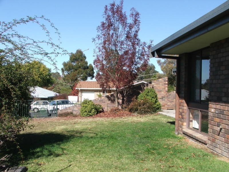 9 Yallambee Avenue, Armidale NSW 2350