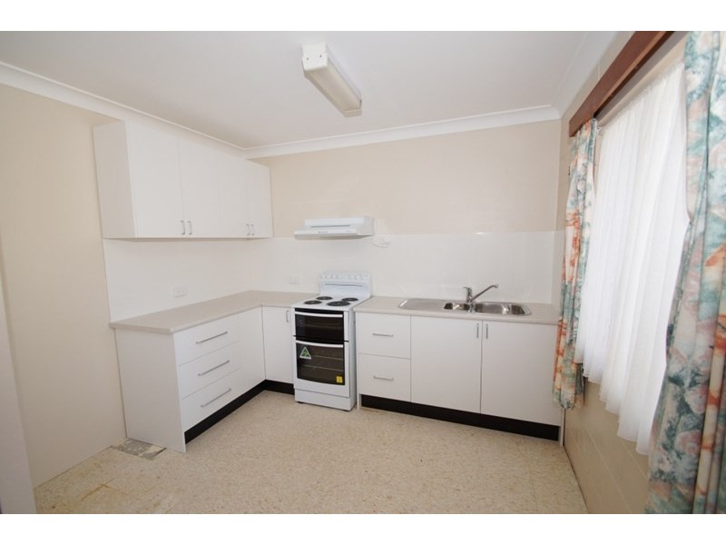 1/4 Bellevue Road, Armidale NSW 2350