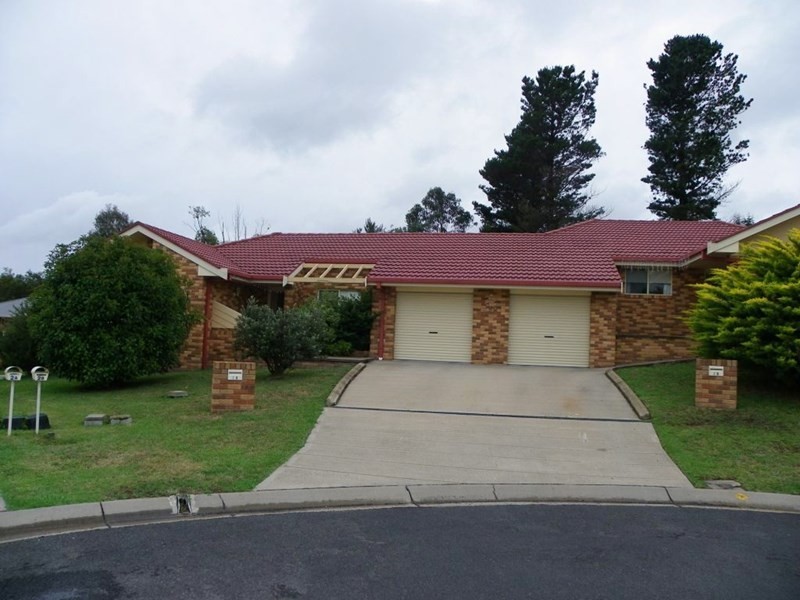 1a Kurrajong Close, Armidale NSW 2350