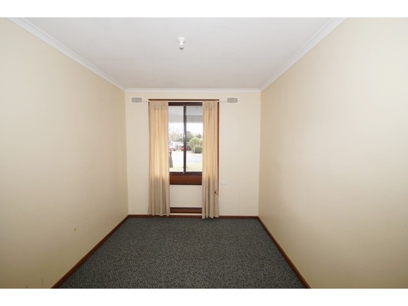 2 Bailey Crescent, Armidale NSW 2350