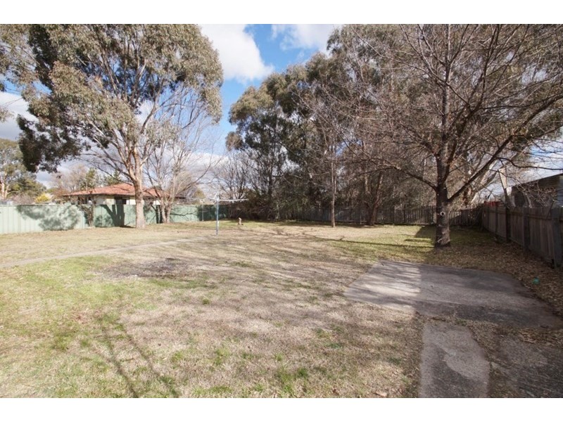 2 Bailey Crescent, Armidale NSW 2350