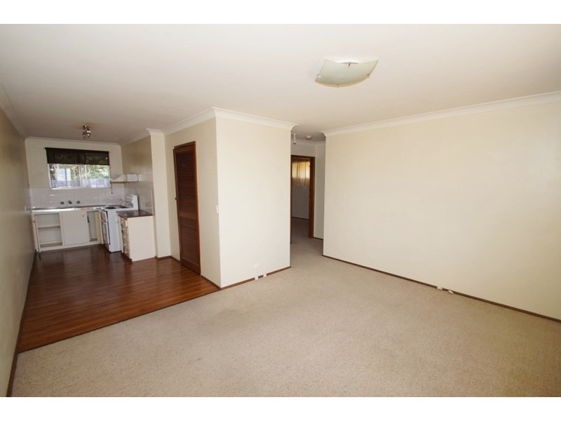 1/12 College Avenue, Armidale NSW 2350