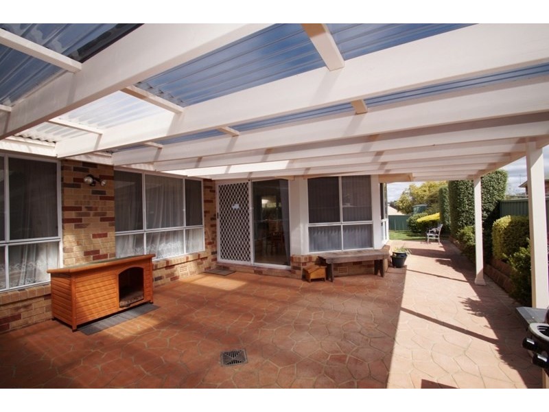 42 Norris Drive, Armidale NSW 2350