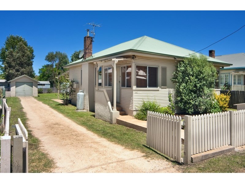 141 Butler Street, Armidale NSW 2350