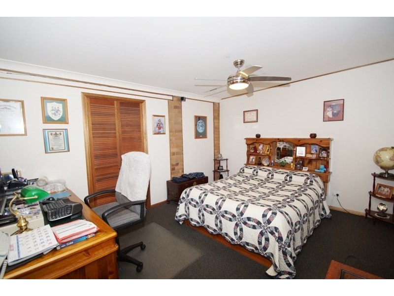 4 Bishop Crescent, Armidale NSW 2350