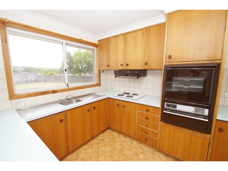 18 Sarah Place, Armidale NSW 2350