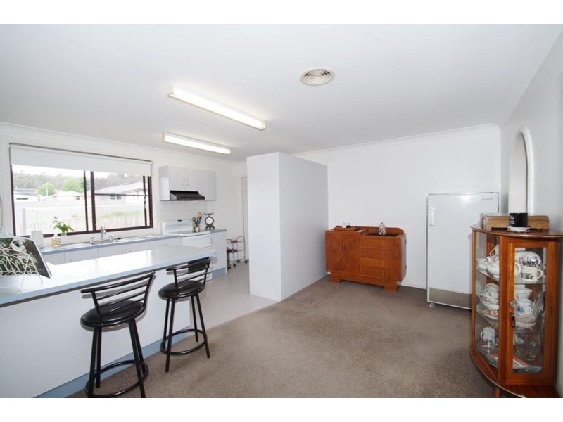 13 Patricia Close, Armidale NSW 2350