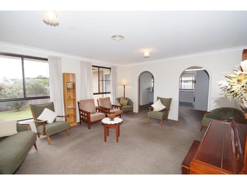 13 Patricia Close, Armidale NSW 2350