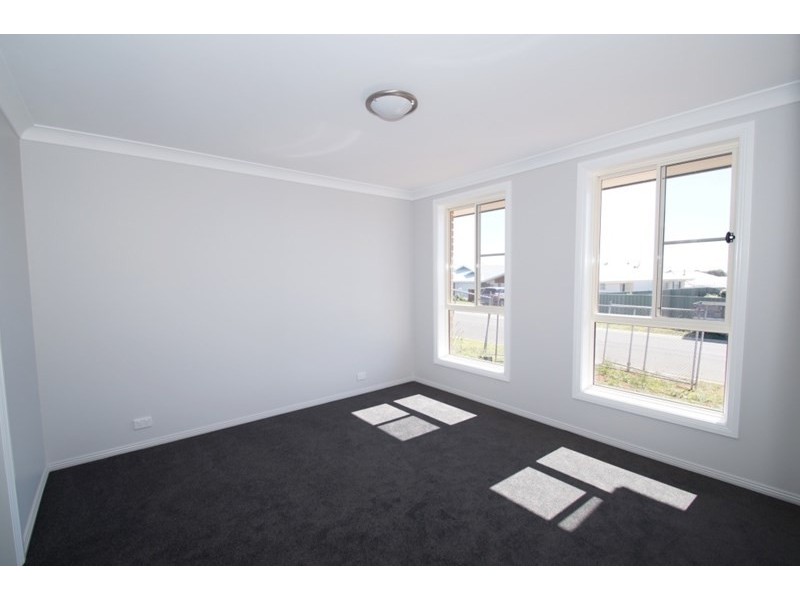 1 Hardman Close, Armidale NSW 2350