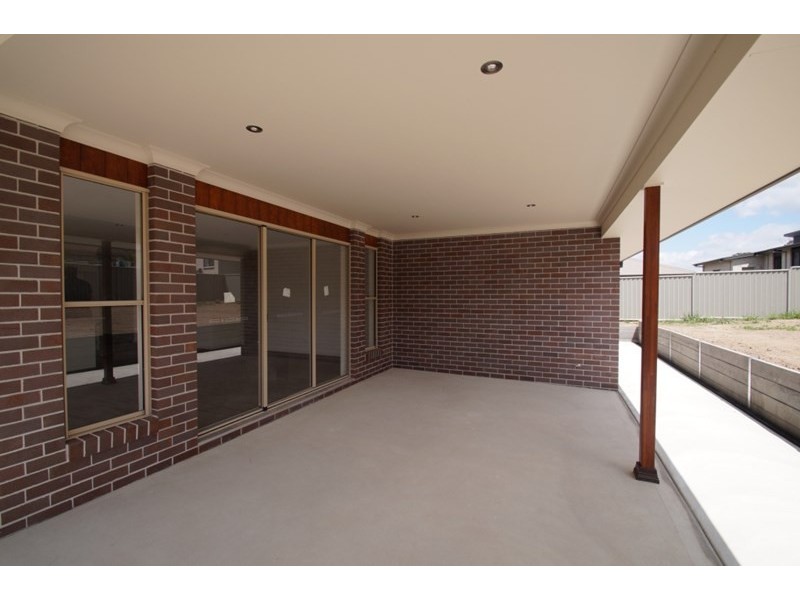 4 Peterson Drive, Armidale NSW 2350