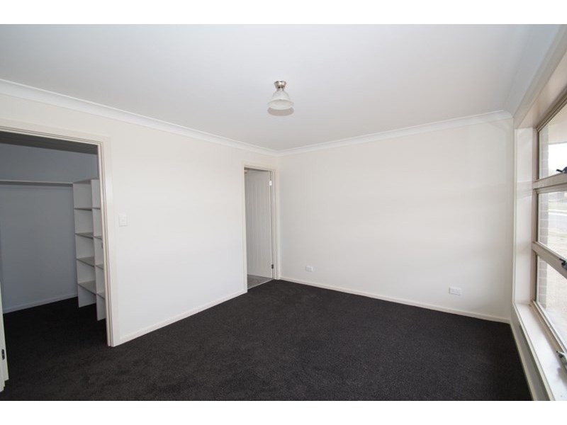 4 Peterson Drive, Armidale NSW 2350