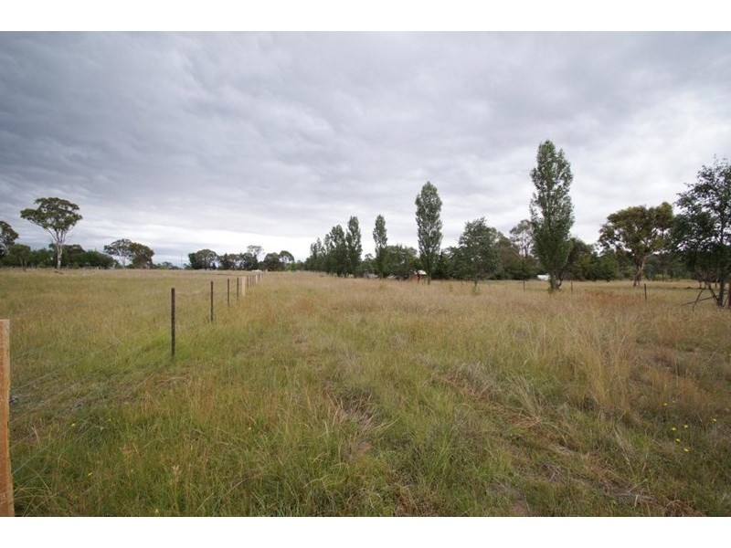 21 Beethoven Lane, Armidale NSW 2350