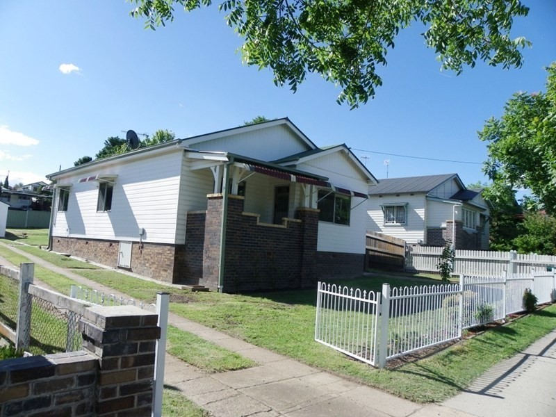 74 Marsh Street, Armidale NSW 2350