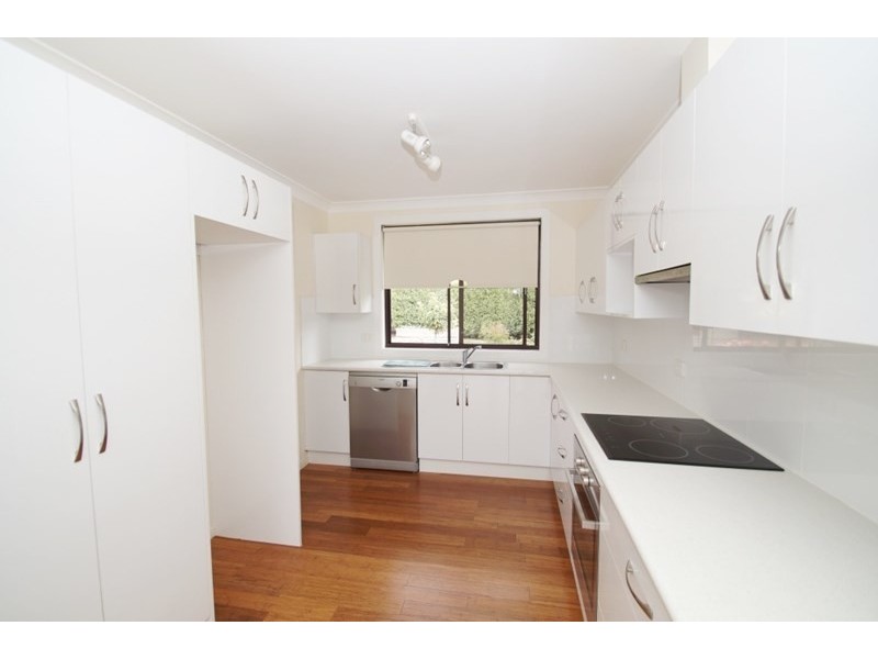 2/11 The Boulevarde, Armidale NSW 2350