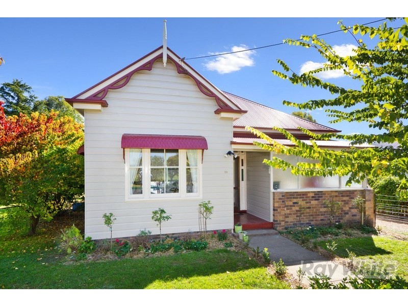 80 Kennedy Street, Armidale NSW 2350