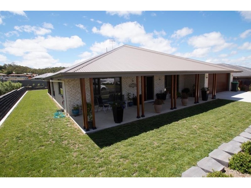 71 Box Hill Drive, Armidale NSW 2350