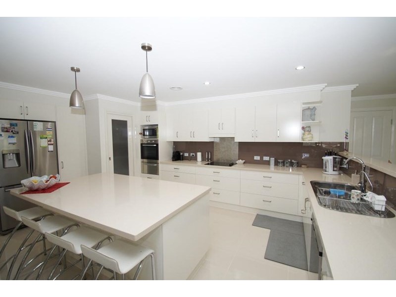 71 Box Hill Drive, Armidale NSW 2350