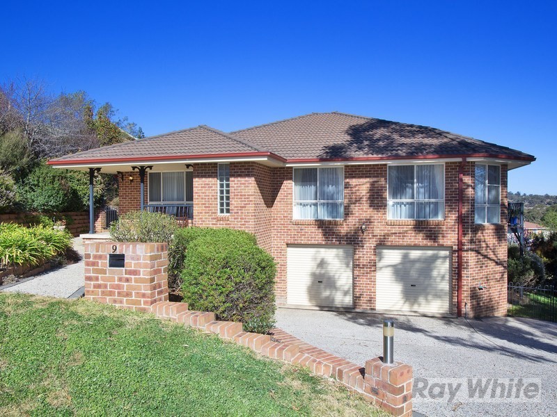 9 Nathaniel Pideon Drive, Armidale NSW 2350