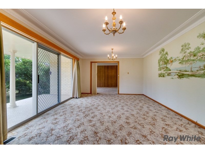 11 Chestnut Avenue, Armidale NSW 2350