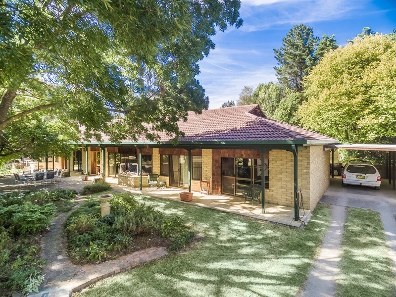 67 Wattle Drive, Armidale NSW 2350