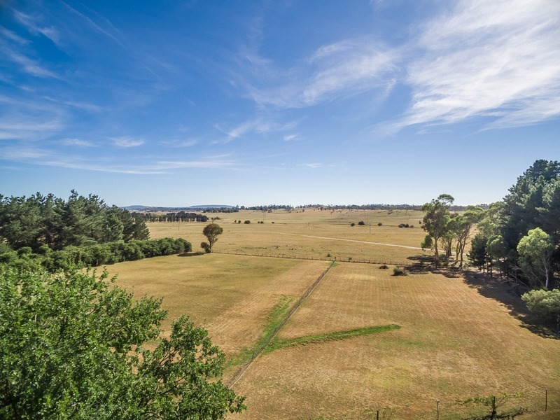 67 Wattle Drive, Armidale NSW 2350