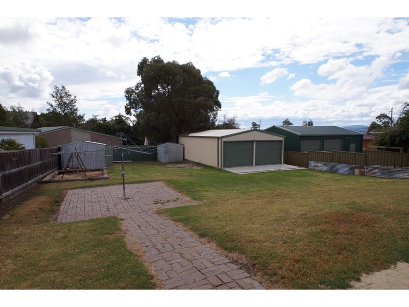 2 Perrot Street, Armidale NSW 2350