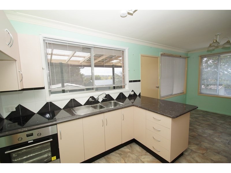 2 Perrot Street, Armidale NSW 2350