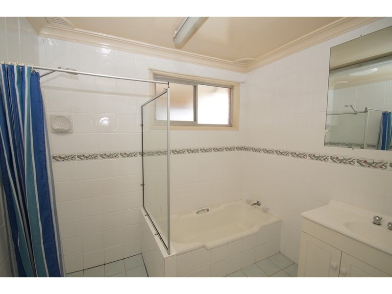 2 Perrot Street, Armidale NSW 2350