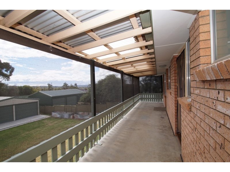 2 Perrot Street, Armidale NSW 2350