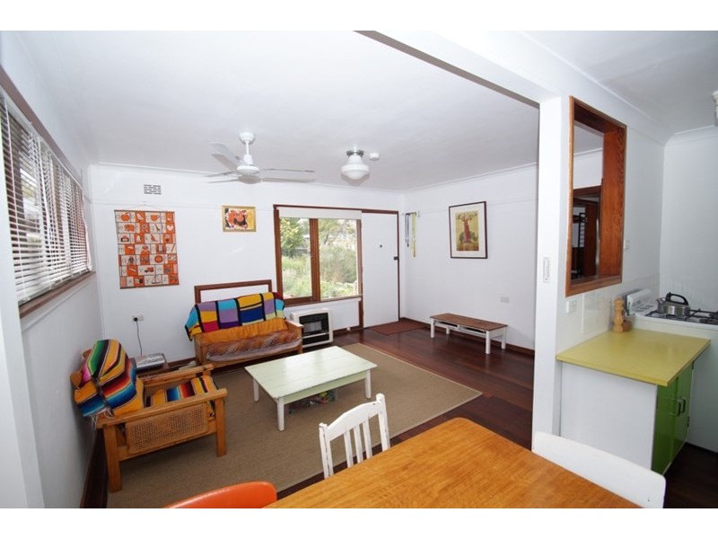 2 McLean Avenue, Armidale NSW 2350