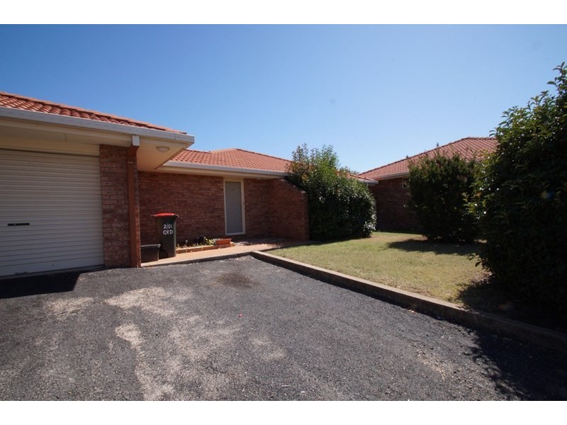 2/91 Queen Elizabeth Drive, Armidale NSW 2350