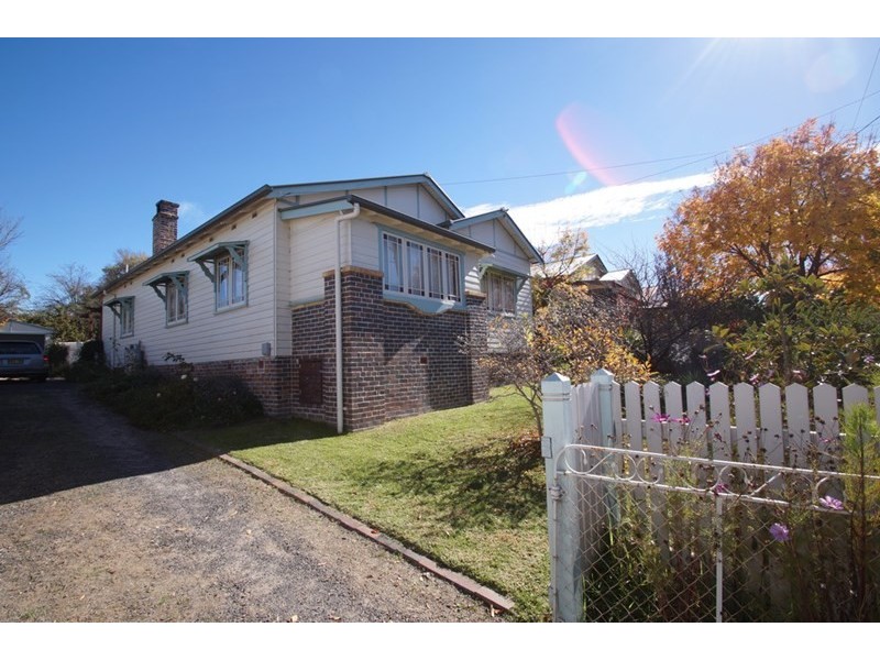 72 Marsh Street, Armidale NSW 2350