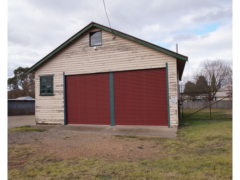 10 Crescent Street, Armidale NSW 2350