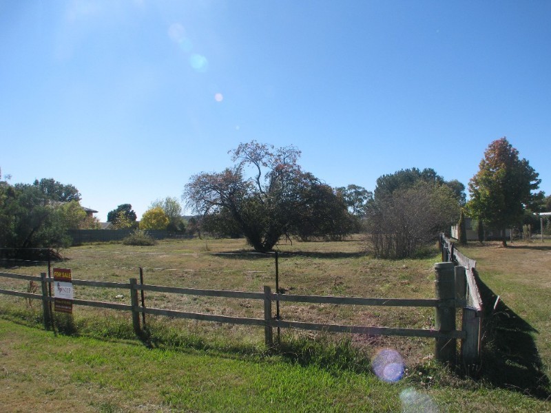 164 Bridge Street, Uralla NSW 2358