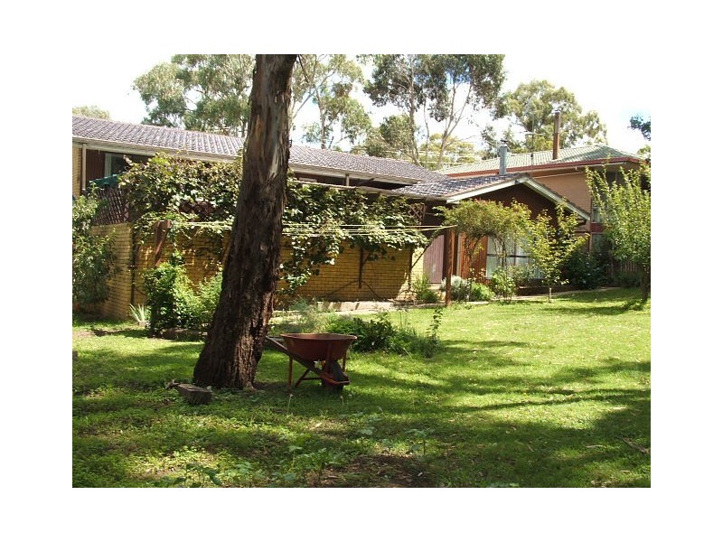 3 Bona Vista Road, Armidale NSW 2350