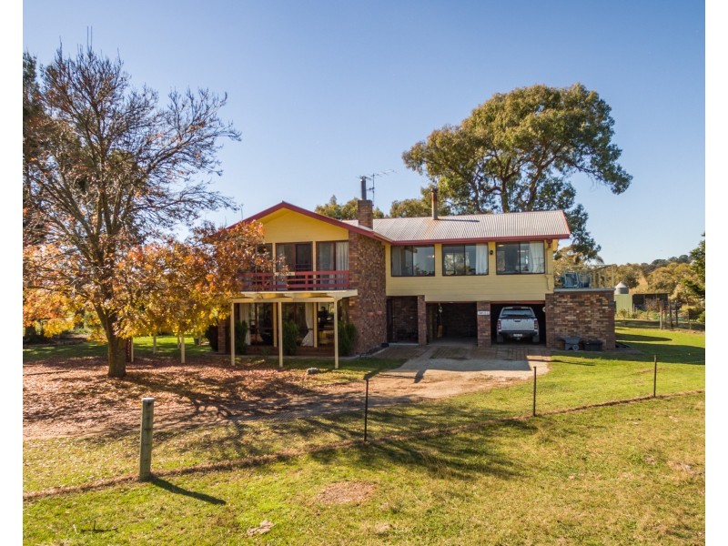 111 Tulong Road, Armidale NSW 2350