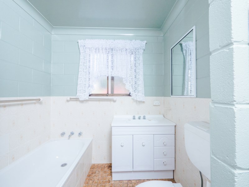 2 Moyes Street, Armidale NSW 2350