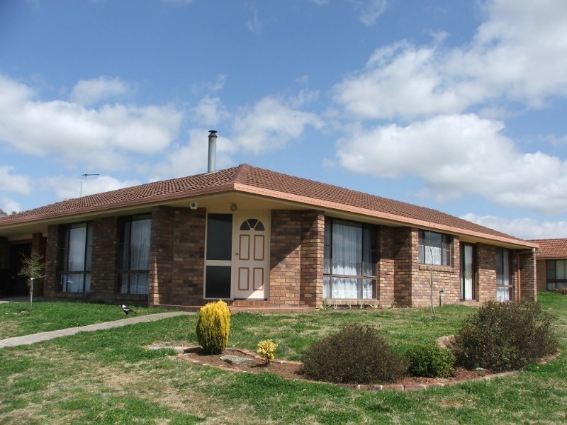 6 Conningdale Crescent, Armidale NSW 2350