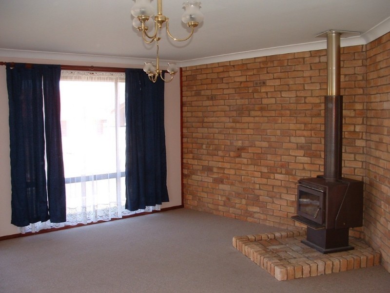 6 Conningdale Crescent, Armidale NSW 2350