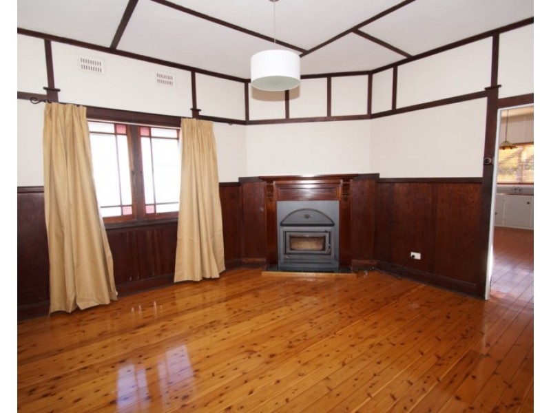 72 Marsh Street, Armidale NSW 2350