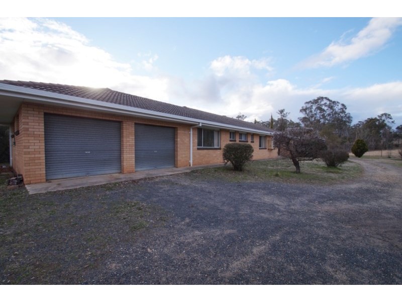 111 Cookes Road, Armidale NSW 2350
