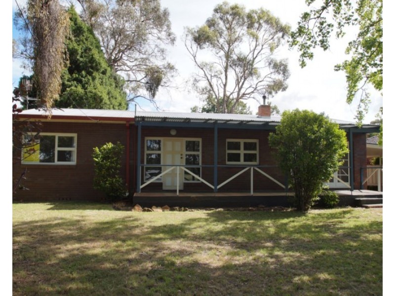 13 DUVAL Street, Armidale NSW 2350