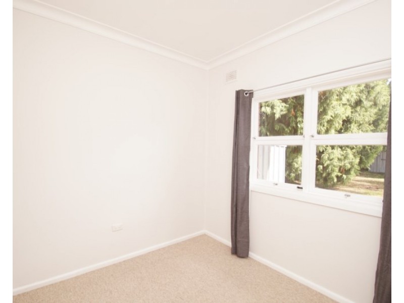 13 DUVAL Street, Armidale NSW 2350