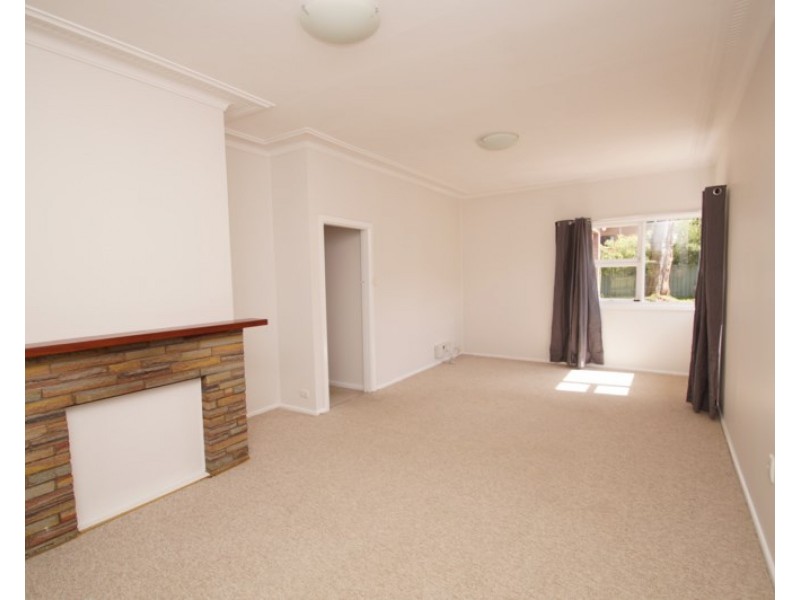 13 DUVAL Street, Armidale NSW 2350