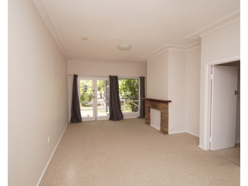 13 DUVAL Street, Armidale NSW 2350