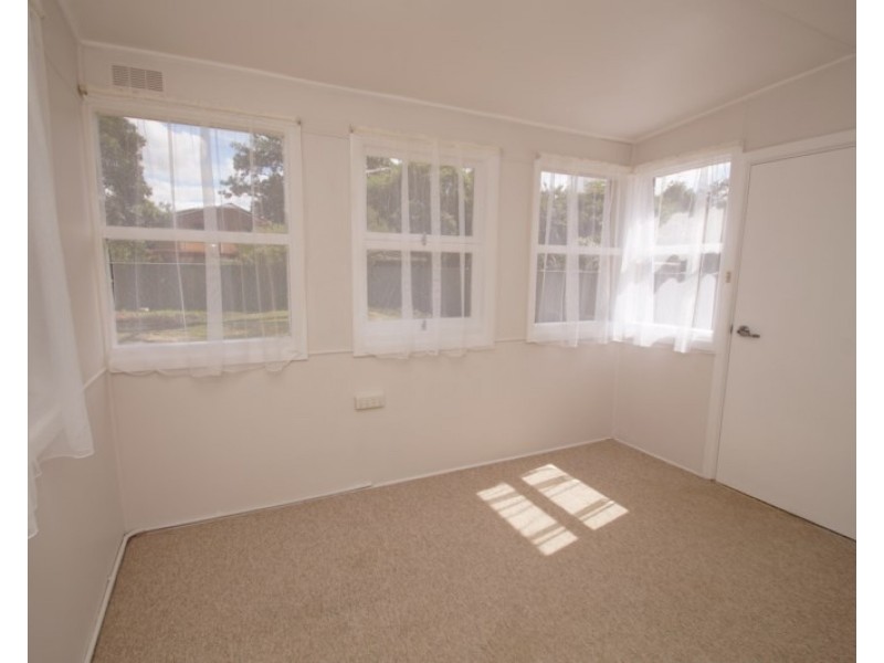 13 DUVAL Street, Armidale NSW 2350