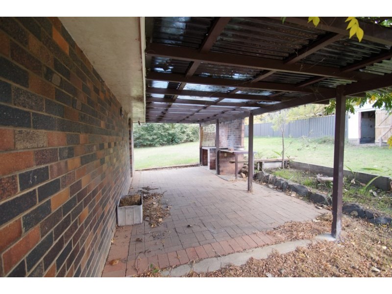 2 Drummond Avenue, Armidale NSW 2350