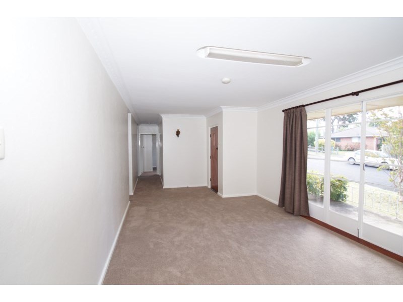 2 Drummond Avenue, Armidale NSW 2350