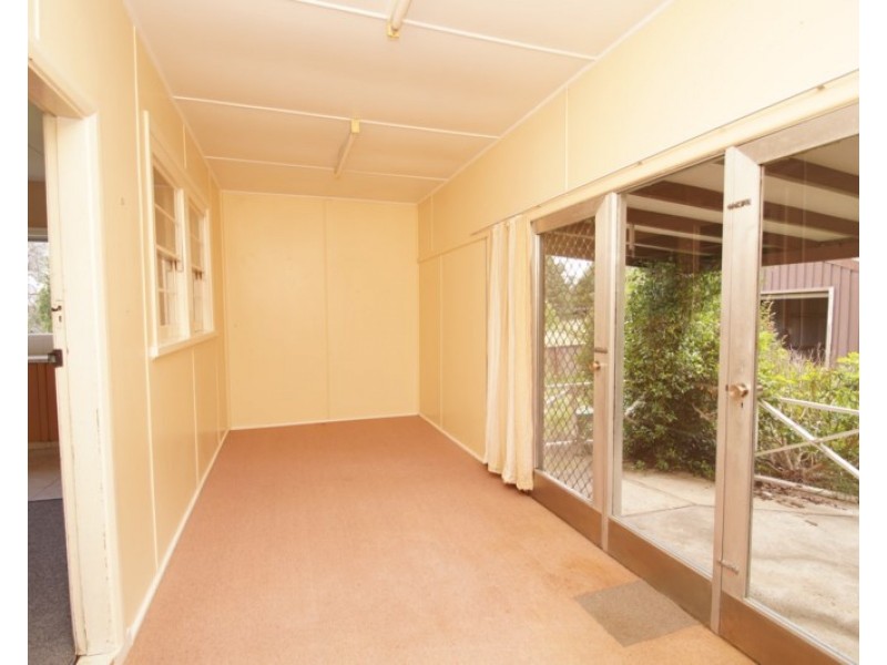 22a Madgewick Drive, Armidale NSW 2350